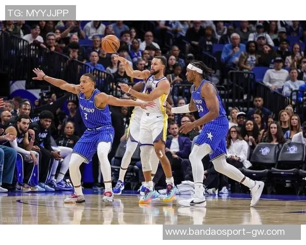 勇士队补强目标锁定具备攻筐护筐能力的空接大个子球员