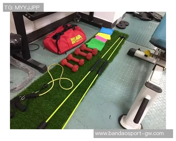 四川教练组集体罢工球员自发训练并将于周五前往青岛体测