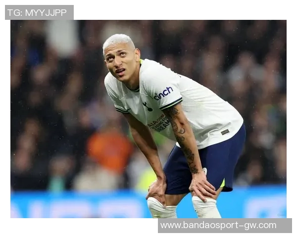 理查利森成为第五位在英超出场250次的巴西球员荣耀时刻